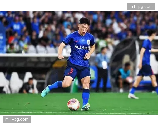 申花朱辰杰带伤出战影响状态，防线核心轮换健康关乎整体稳定